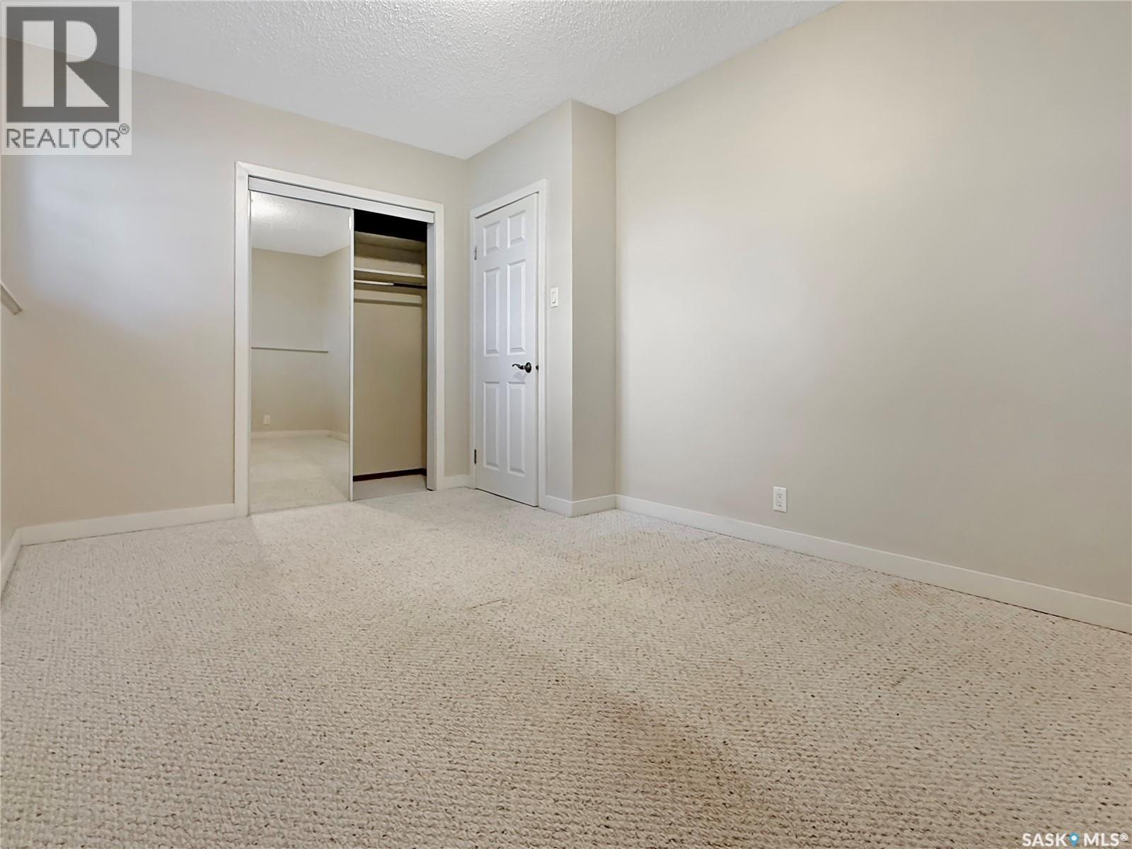 943 11th Avenue Ne, Swift Current, Saskatchewan  S9H 2V5 - Photo 20 - SK051144