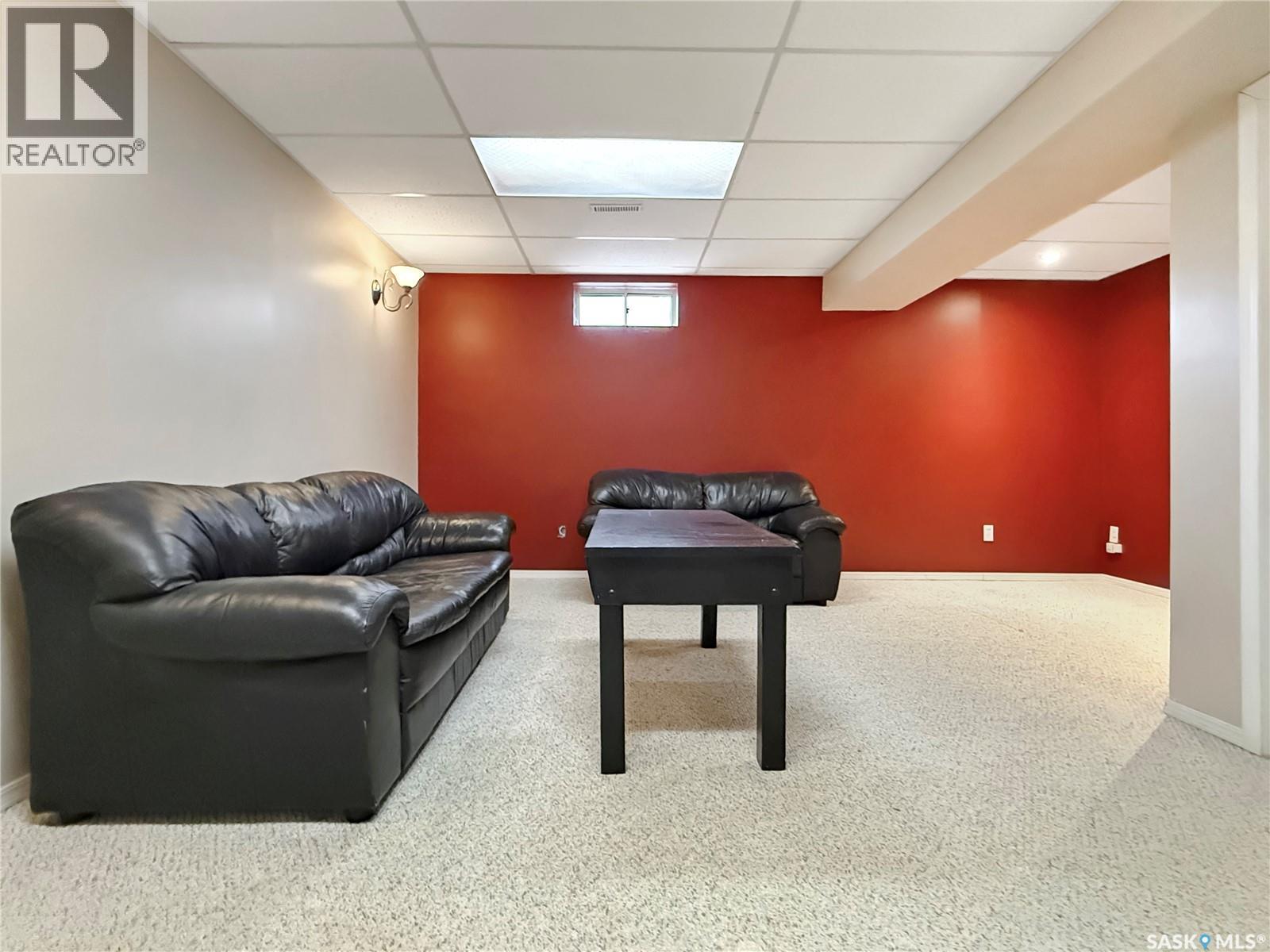 943 11th Avenue Ne, Swift Current, Saskatchewan  S9H 2V5 - Photo 22 - SK051144
