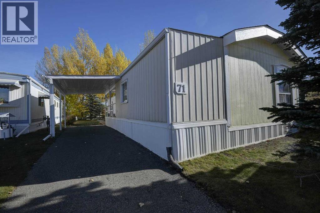 71, 99 Arbour Lake Road NW