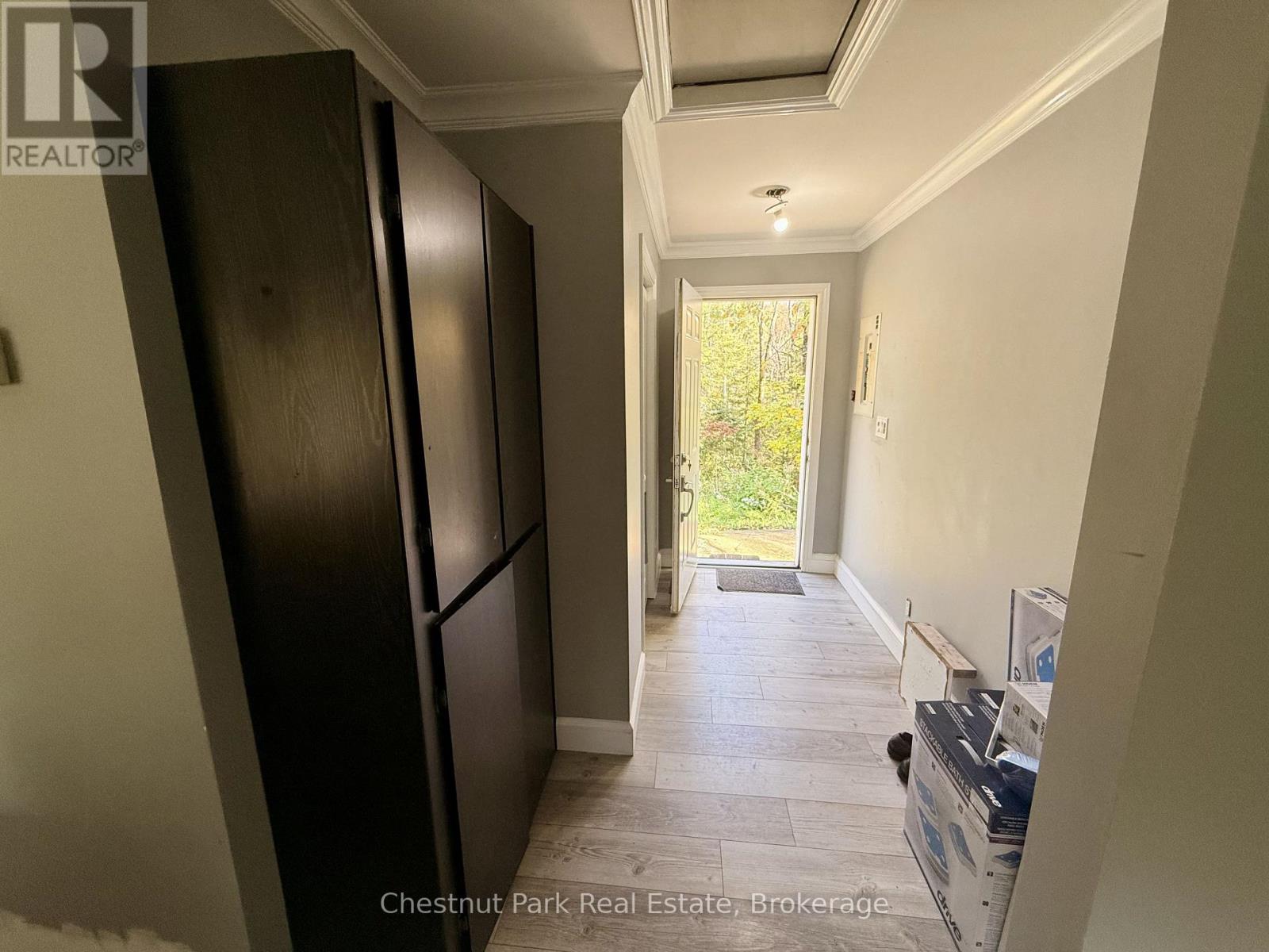 1041 Holiday Park Drive, Bracebridge (Macaulay), Ontario  P1L 1W9 - Photo 6 - X14085044
