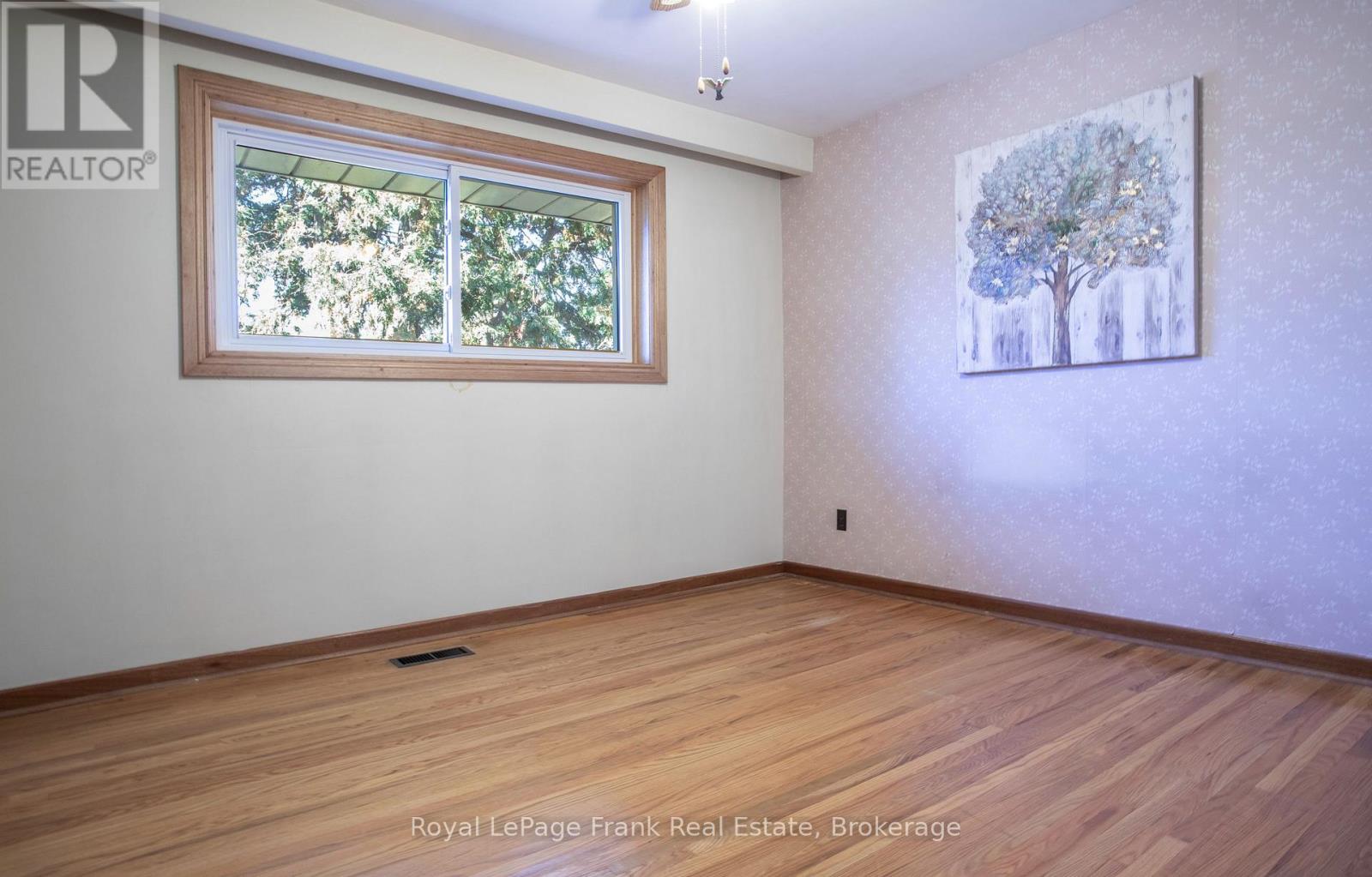 1014 Mccullough Drive, Whitby, Ontario  L1N 1C6 - Photo 14 - E14085090