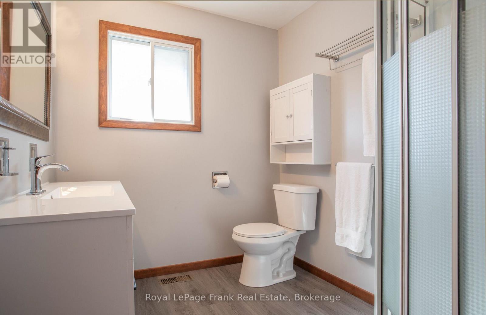 1014 Mccullough Drive, Whitby, Ontario  L1N 1C6 - Photo 20 - E14085090