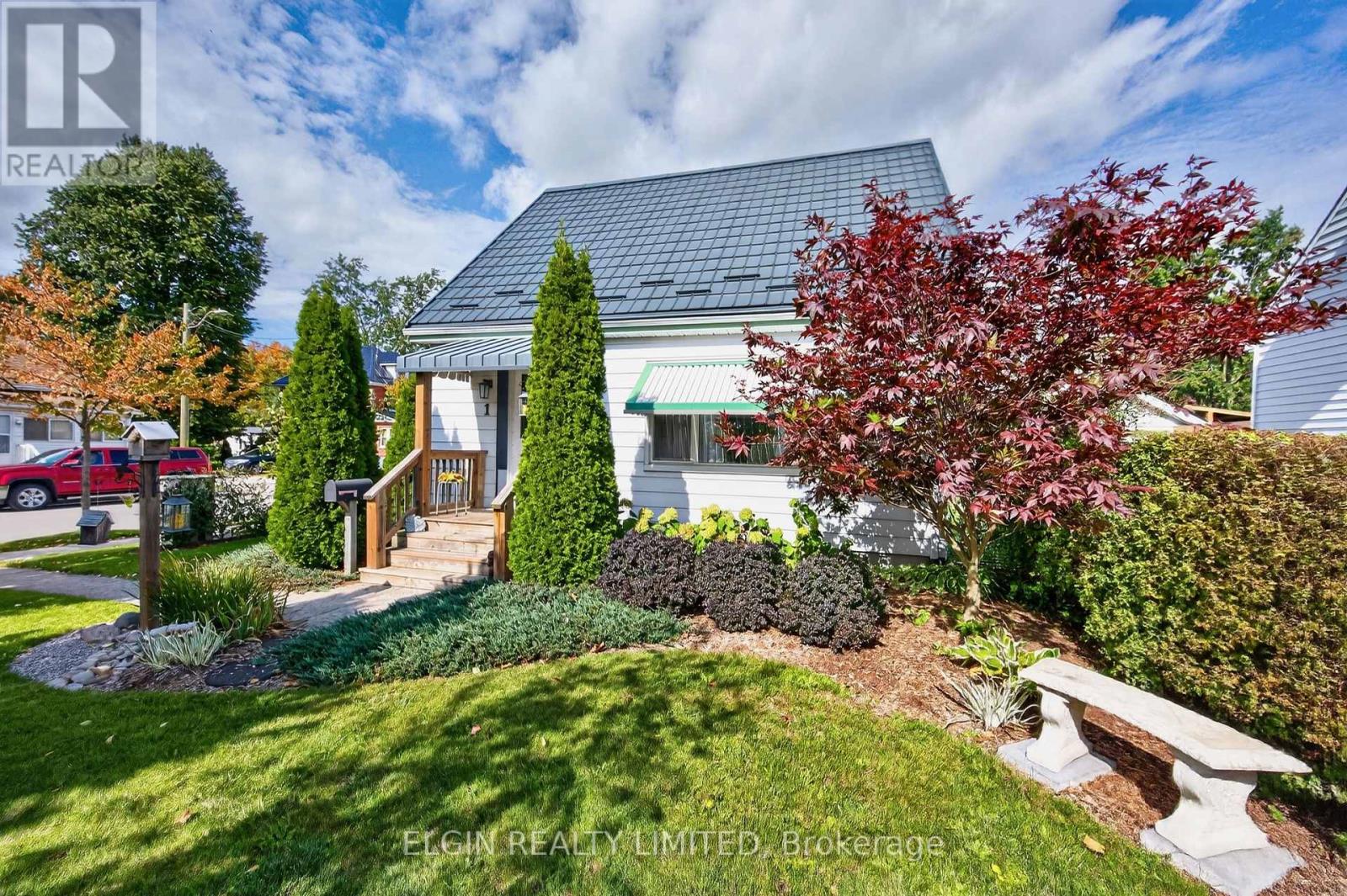1 Trafalgar Street, St. Thomas, Ontario  N5P 1N8 - Photo 2 - X14085094