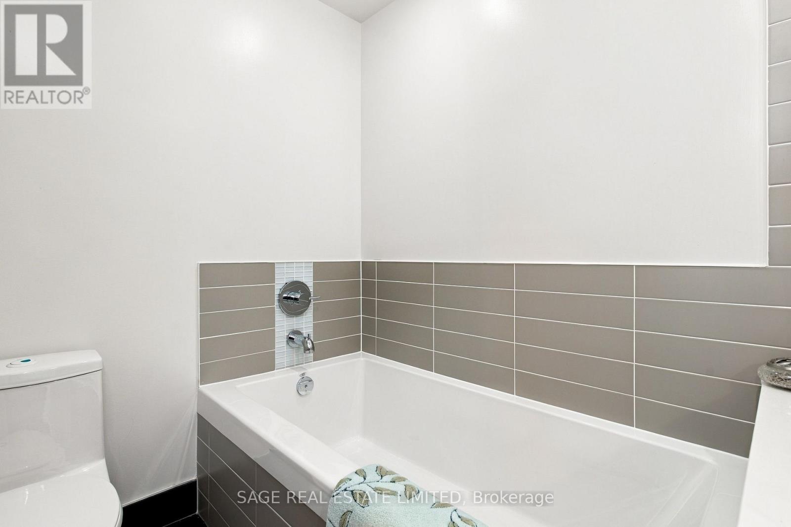417 - 55 Front Street E, Toronto, Ontario  M5E 0A7 - Photo 21 - C14085086