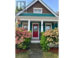 48 BURTON STREET, Hamilton, Ontario