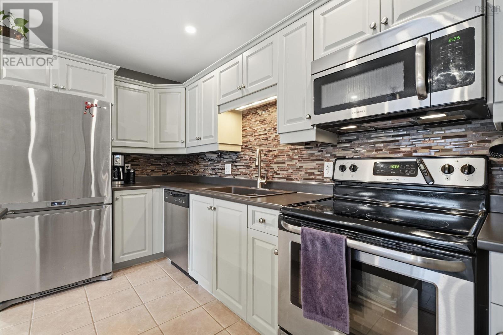 301 87 Pebblecreek Crescent, Dartmouth, Nova Scotia  B2W 0J9 - Photo 13 - 202625969