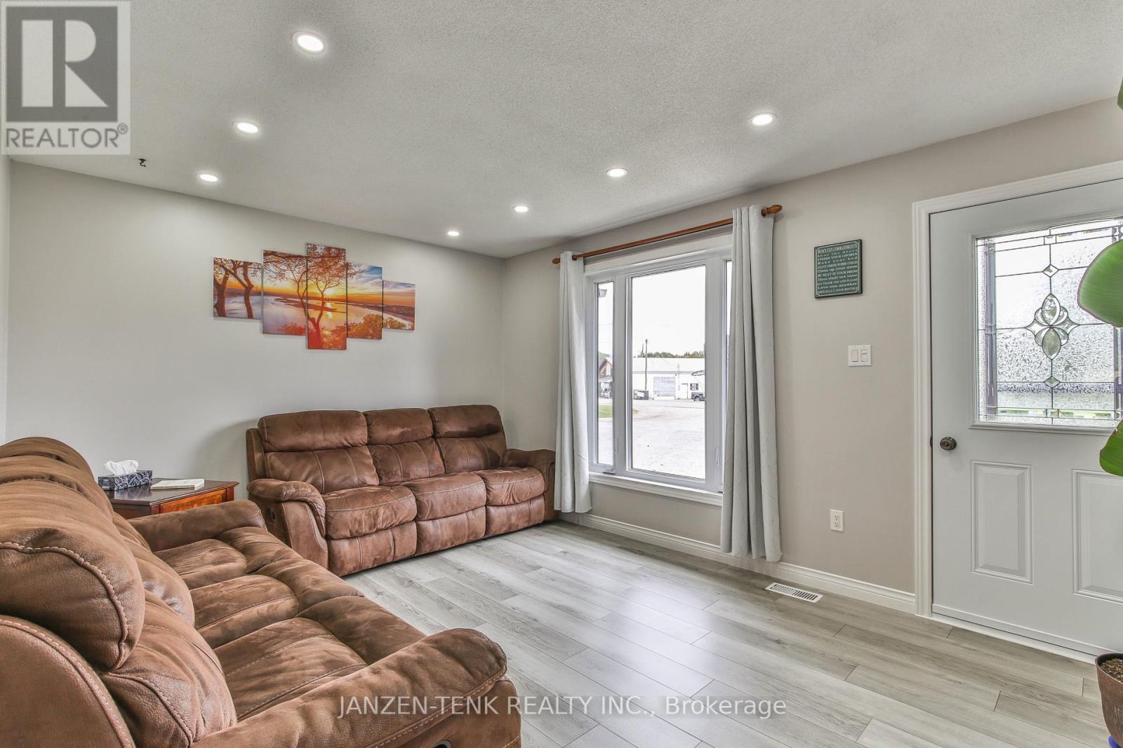 401 19 Highway, Tillsonburg, Ontario  N4G 4G9 - Photo 7 - X14085098