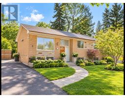 19 BROOKWOOD COURT, Toronto, Ontario