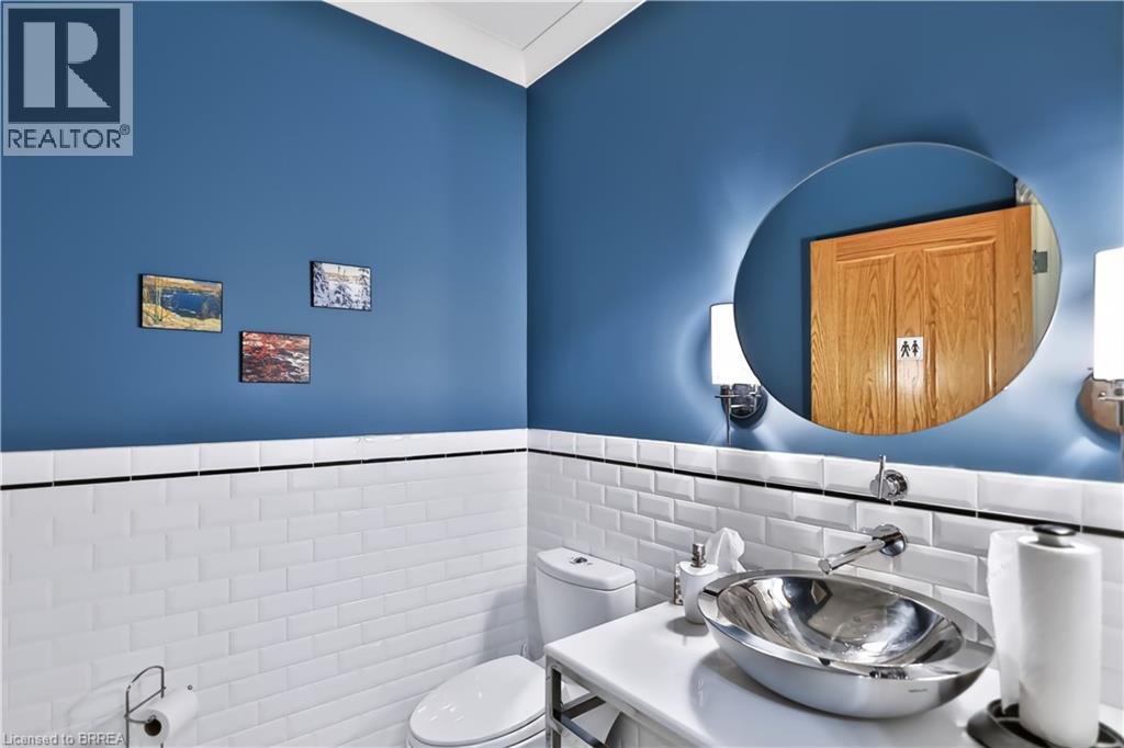241 Brant Avenue, Brantford, Ontario  N3T 3J4 - Photo 8 - 40869331