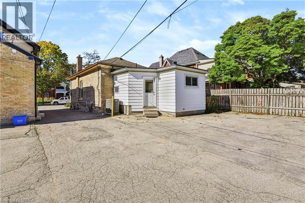 241 Brant Avenue, Brantford, Ontario  N3T 3J4 - Photo 27 - 40869331