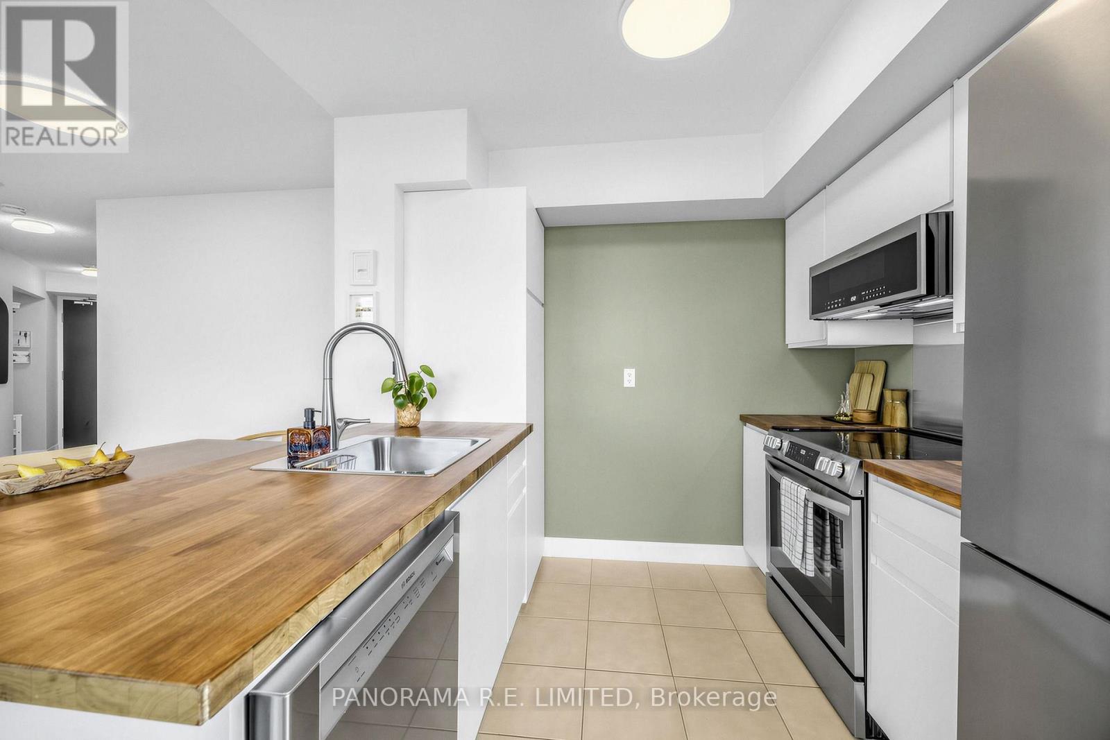 709 - 225 Sherway Gardens Road, Toronto (Islington-City Centre West), Ontario  M9C 0A3 - Photo 8 - W14085100