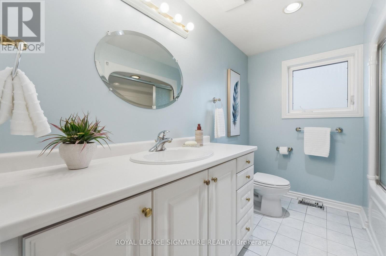 50 Killamarsh Drive, Toronto, Ontario  M3J 1J3 - Photo 18 - W14085112