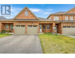 11 HARWOOD STREET, Tillsonburg, Ontario
