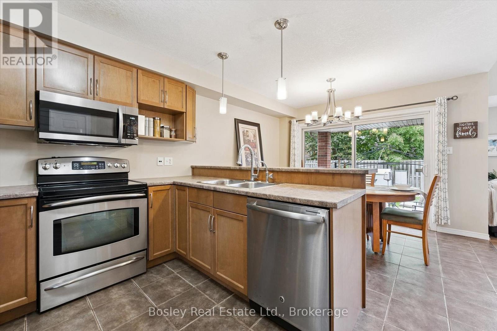 8 Walker Way, Guelph, Ontario  N1L 1T7 - Photo 11 - X14079798