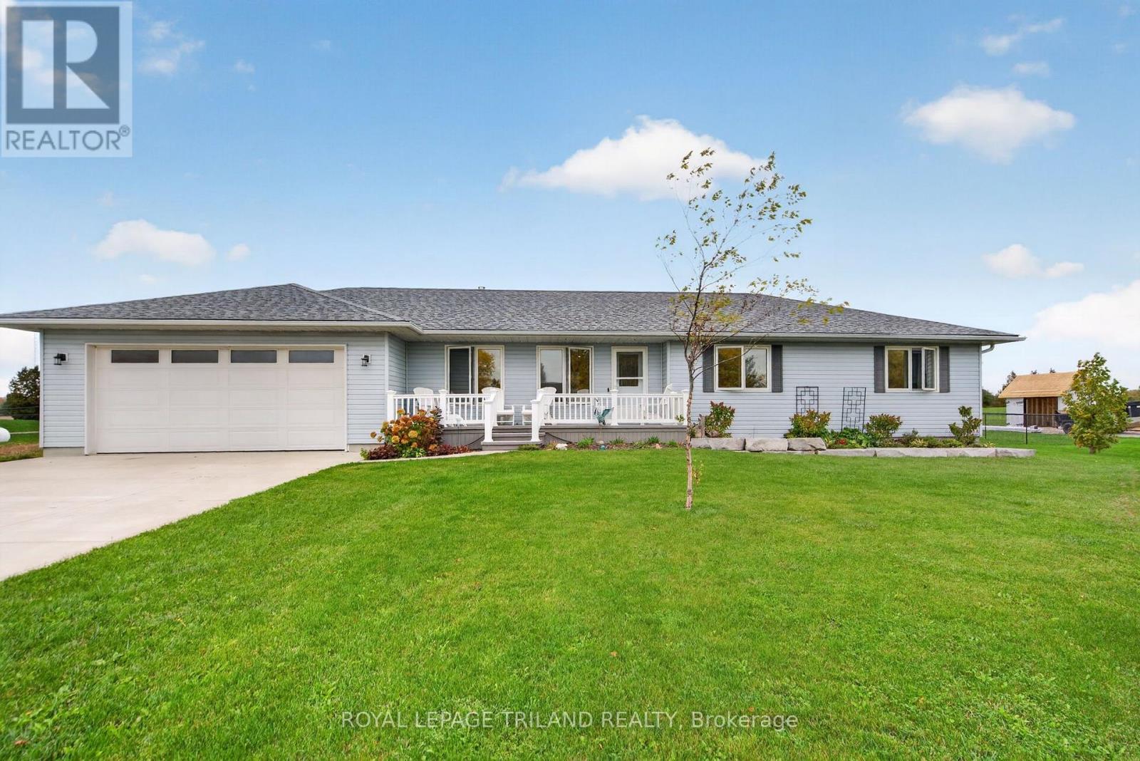 8578 VANCE DRIVE, Lambton Shores, Ontario