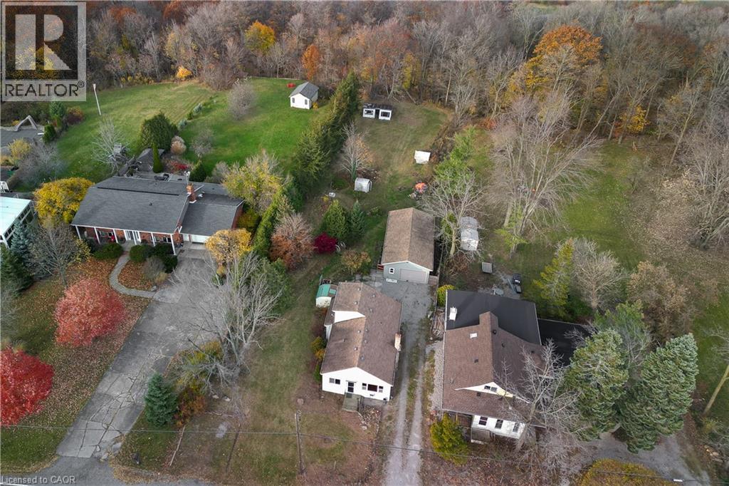 49 Ridge Road E, Grimsby, Ontario  L3M 4E7 - Photo 2 - 40870599