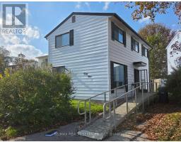49 HUNTINGWOOD CRESCENT, Brampton, Ontario