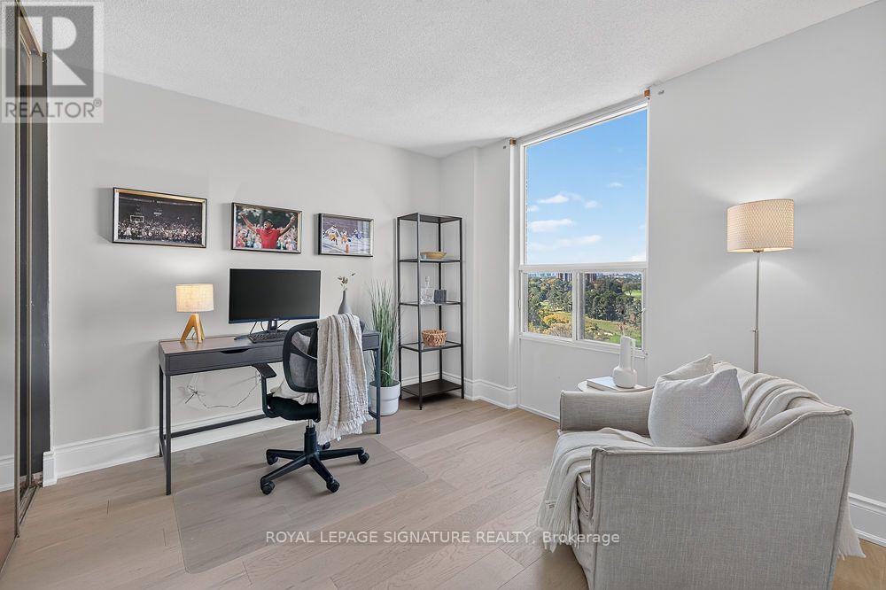 1708 - 1515 Lakeshore Road, Mississauga, Ontario  L5E 3E3 - Photo 17 - W14081406
