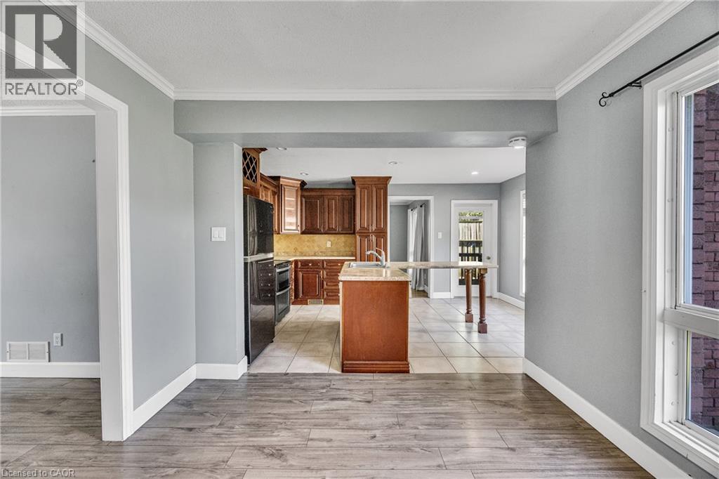 39 Linda Drive, Cambridge, Ontario  N3C 3W3 - Photo 8 - 40870423