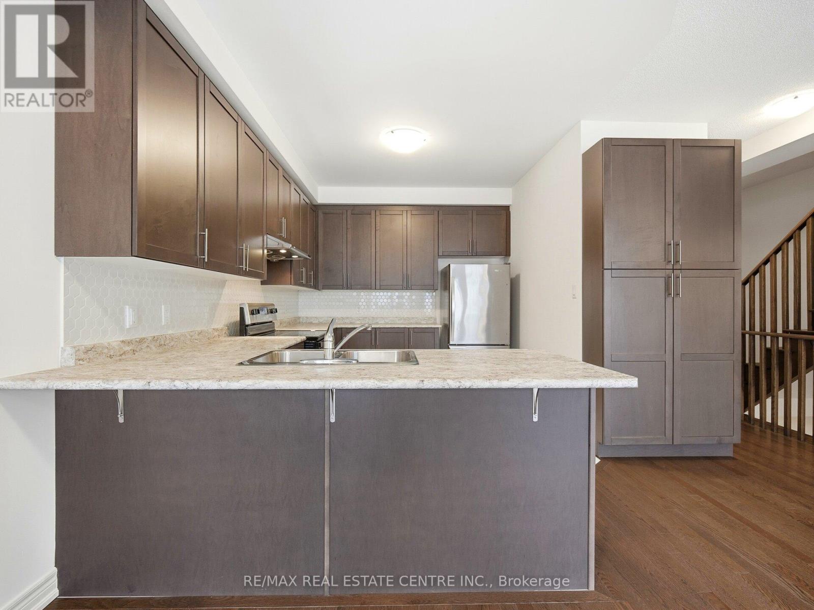 109 Fruitvale Circle, Brampton, Ontario  L7A 5C4 - Photo 17 - W13784576