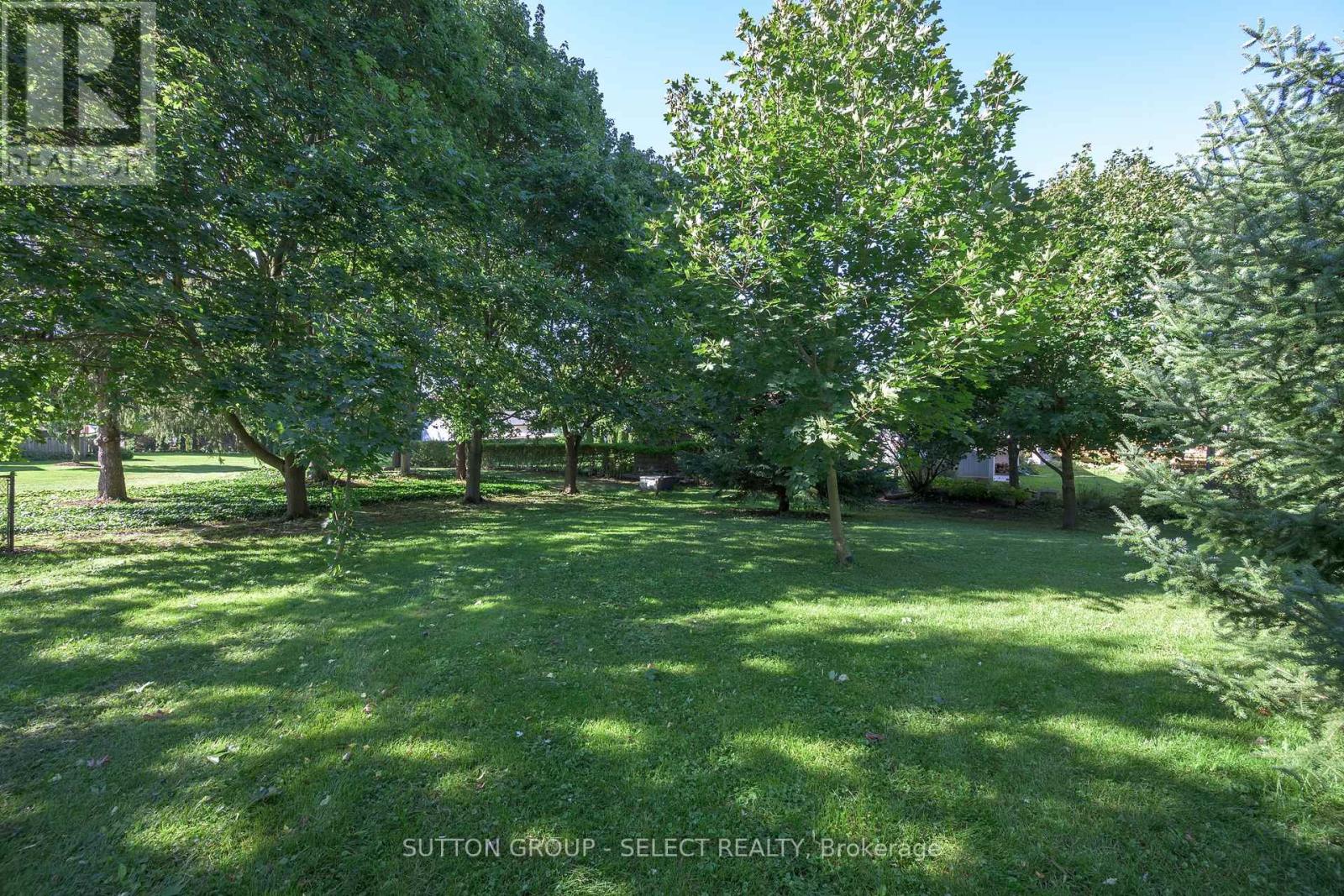 8 Kennedy Court, Middlesex Centre, Ontario  N0M 2A0 - Photo 5 - X14085228