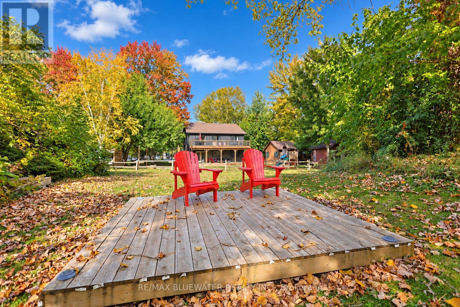 8437 Defore Drive, Lambton Shores, Ontario  N0M 1T0 - Photo 44 - X14085270