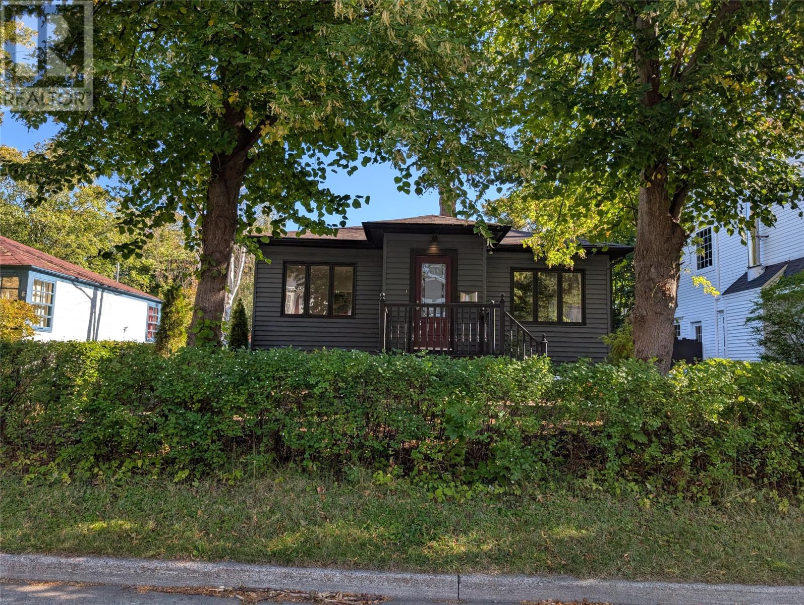 6 Elm Place, St. John's