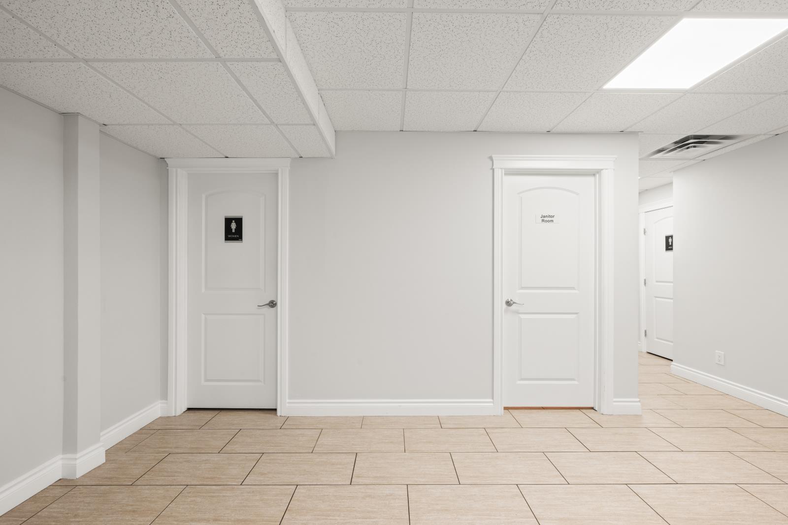 8846-8848-8850 60 Ave Nw, Edmonton, Alberta  T6E 6A6 - Photo 32 - 45737025