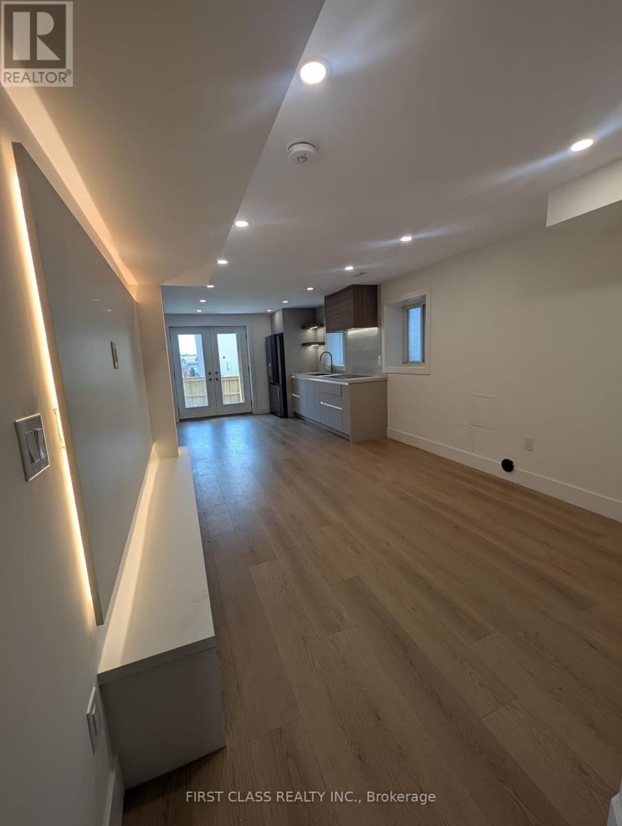 2577 Bridle Road S, Oshawa, Ontario  L1L 0S9 - Photo 10 - E14085216