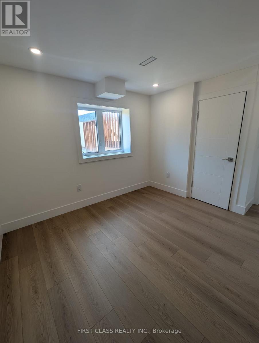 2577 Bridle Road S, Oshawa, Ontario  L1L 0S9 - Photo 18 - E14085216