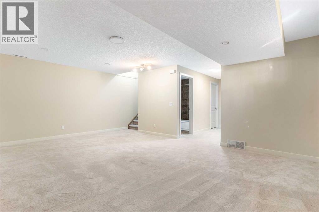 126 30 Avenue NE, Calgary, Alberta  T2E 2C8 - Photo 33 - A2352739
