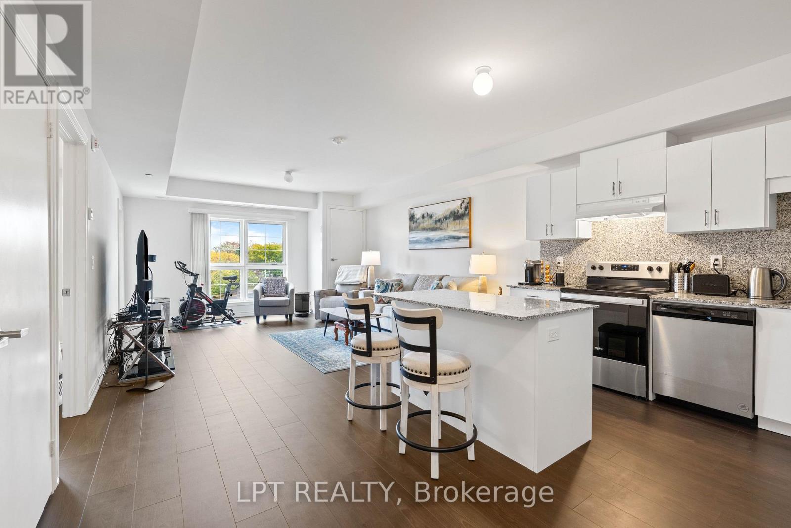 408 - 110 Grew Boulevard, Georgina, Ontario  L0E 1L0 - Photo 7 - N14085220