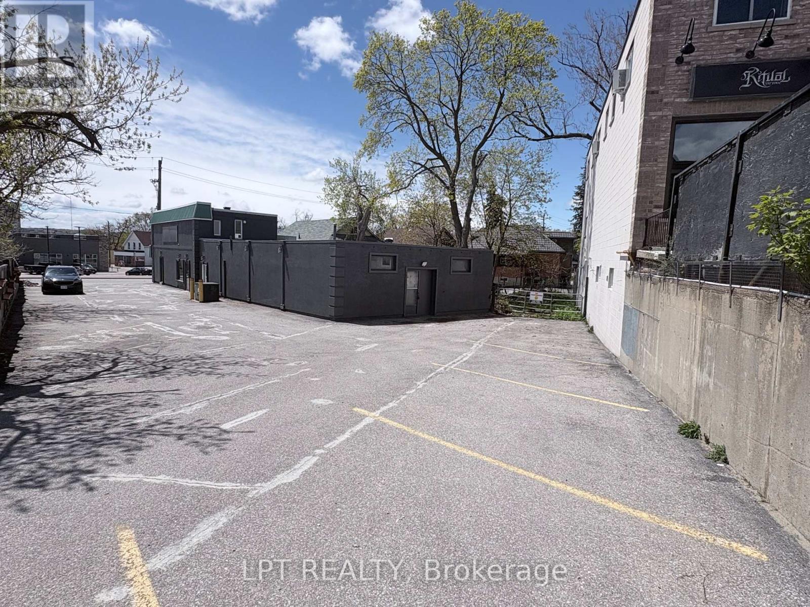 1 - 10 Ross Street, Barrie (City Centre), Ontario  L4N 1E7 - Photo 3 - S14085206