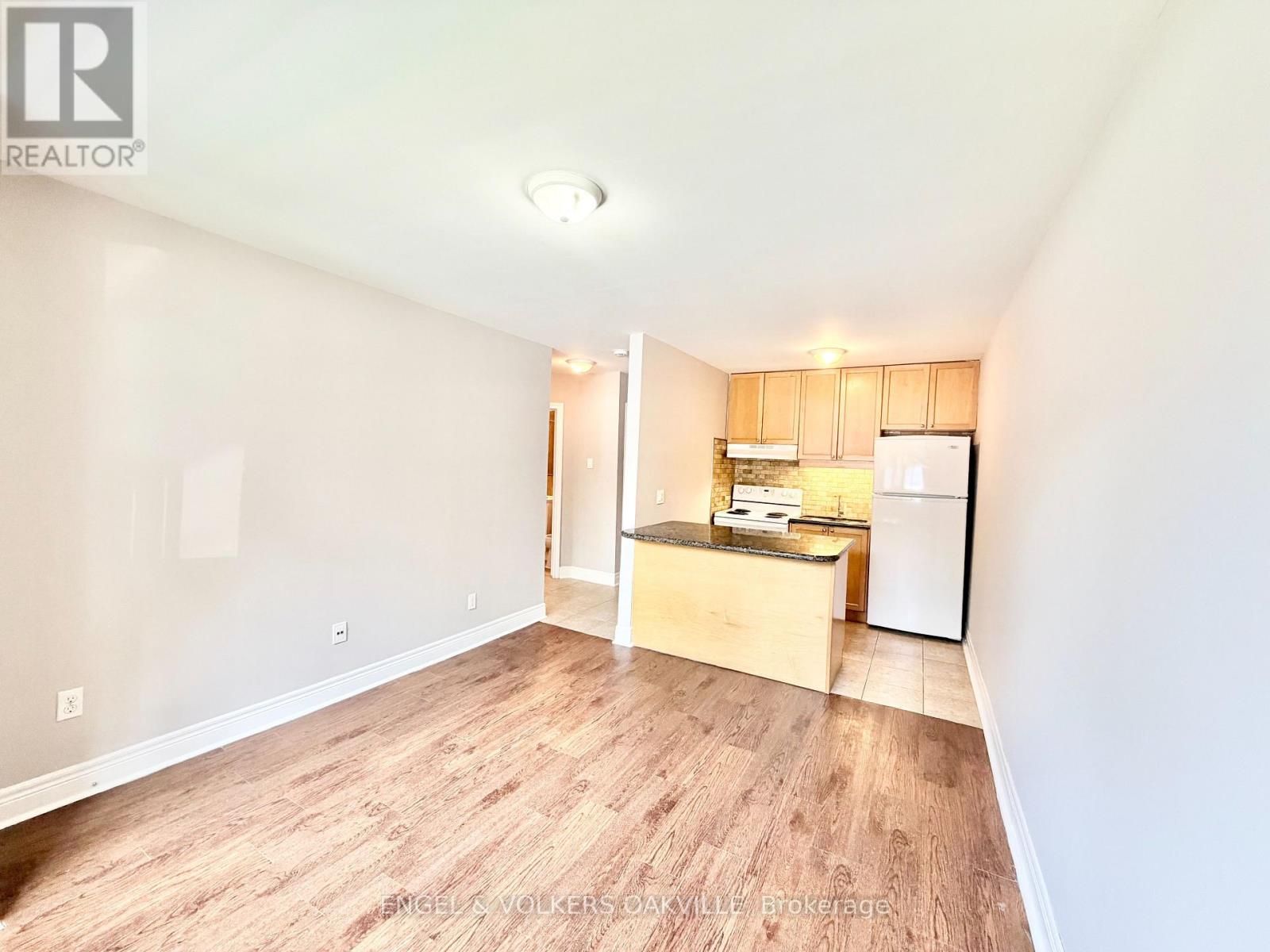 35 - 90 Twenty Fifth Street, Toronto, Ontario  M8V 3P9 - Photo 2 - W14085184