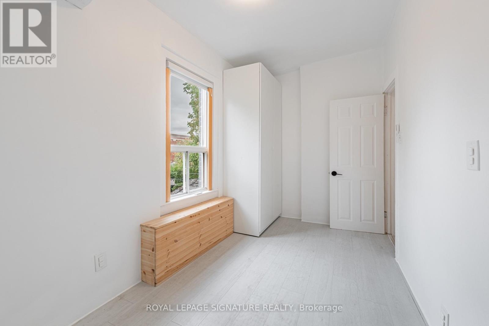 8 Adrian Avenue, Toronto (Weston-Pellam Park), Ontario  M6N 1A1 - Photo 17 - W14085324