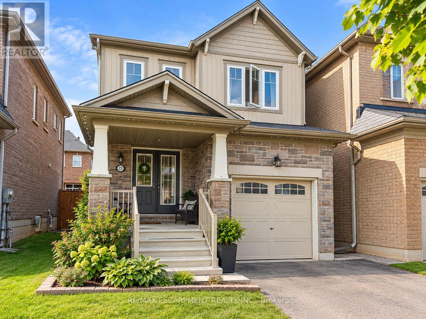 25 Sumac Drive, Haldimand, Ontario  N3W 0C2 - Photo 1 - X14085180