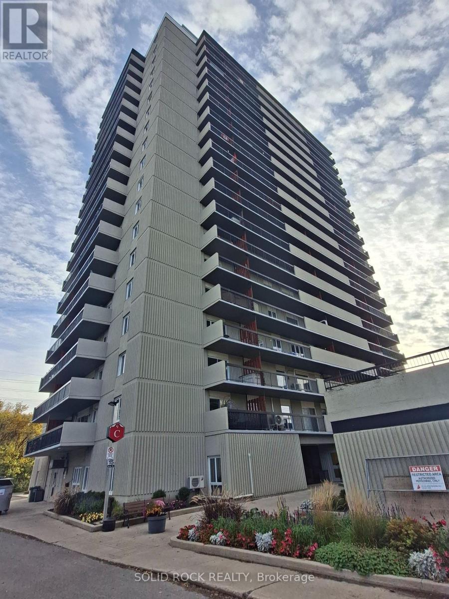 1209 - 158C MCARTHUR AVENUE, Ottawa, Ontario