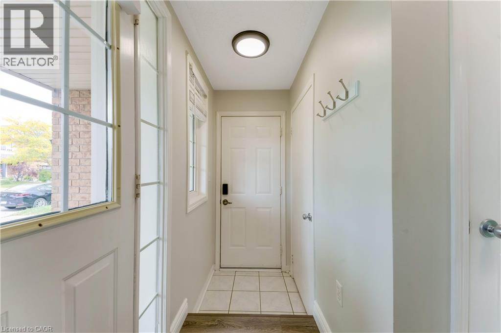28 Nancroft Crescent, Cambridge, Ontario  N1T 2H2 - Photo 9 - 40869007