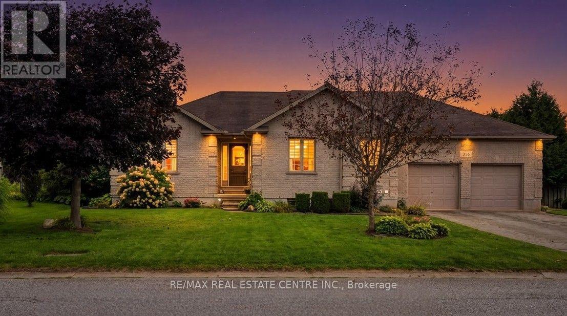 515 WOODWARD DRIVE, Strathroy-Caradoc, Ontario