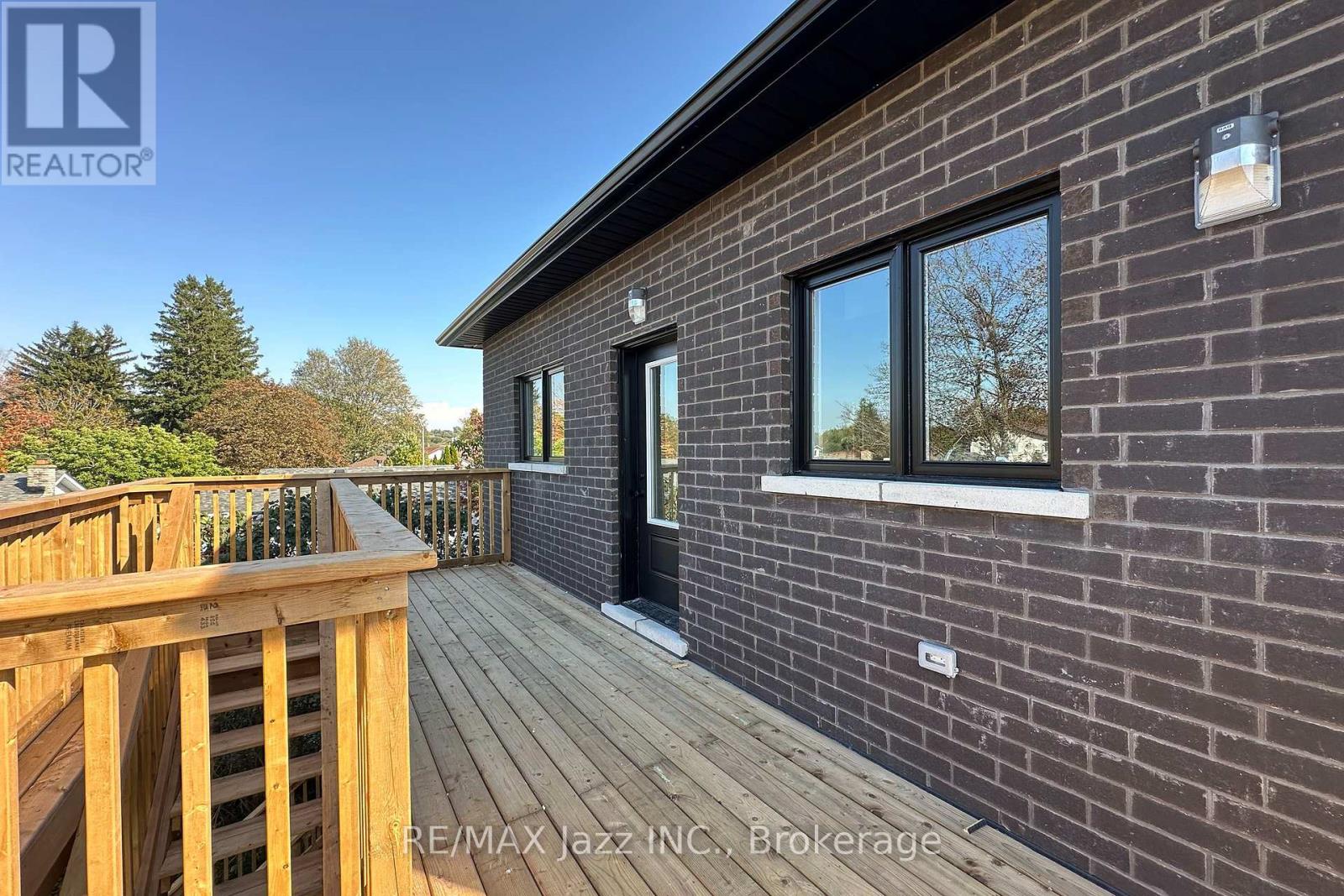 Upper - 760 Hoskin Avenue, Oshawa, Ontario  L1H 7R6 - Photo 15 - E14085472