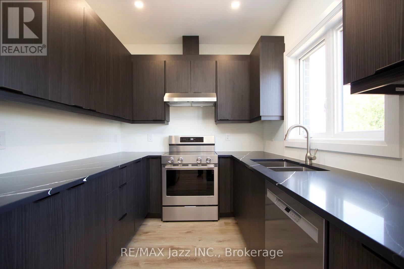 Upper - 760 Hoskin Avenue, Oshawa, Ontario  L1H 7R6 - Photo 6 - E14085472