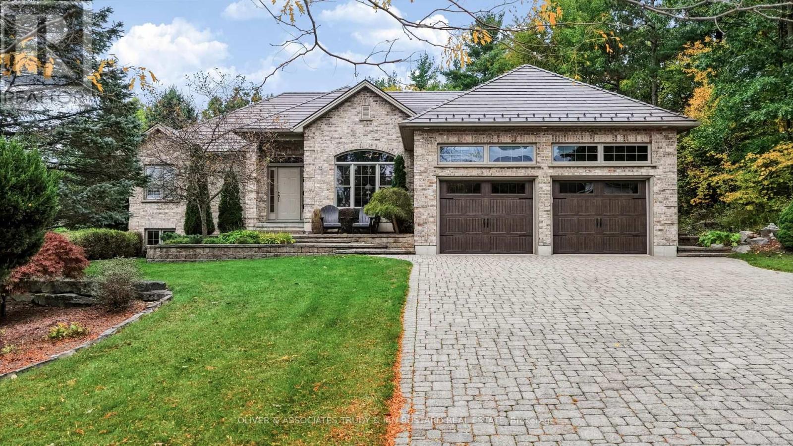 10075 JENNISON CRESCENT, Lambton Shores, Ontario