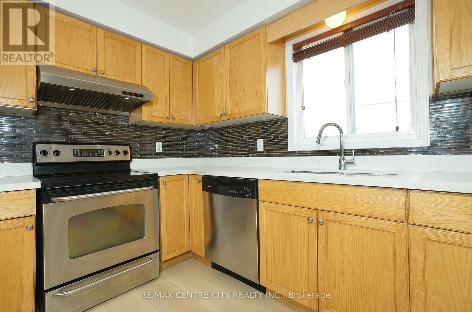 521 Blackwater Place, London North, Ontario  N5X 4J4 - Photo 7 - X14085448