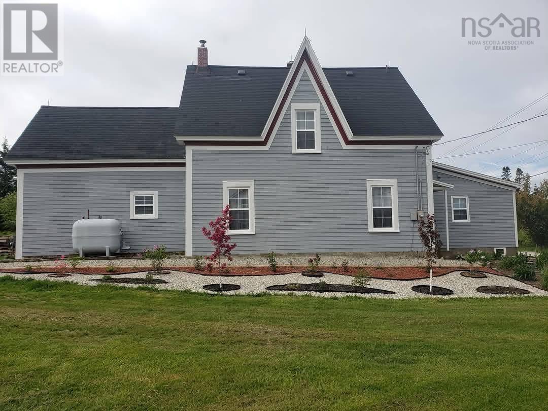 860 Highway 3, Middle East Pubnico, Nova Scotia  B0W 2A0 - Photo 5 - 202621639