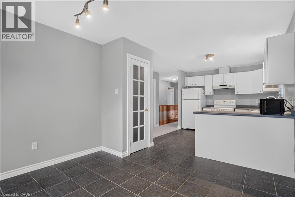 10 Pattison Place, Fergus, Ontario  N1M 3V1 - Photo 21 - 40871791