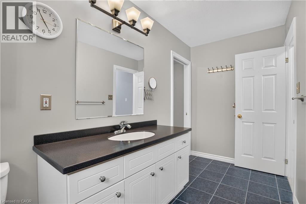 10 Pattison Place, Fergus, Ontario  N1M 3V1 - Photo 28 - 40871791