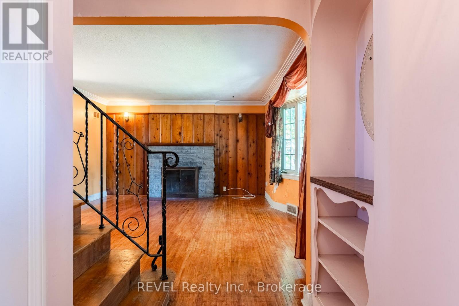 7044 Leeming Street, Niagara Falls, Ontario  L2G 1L3 - Photo 8 - X14085406