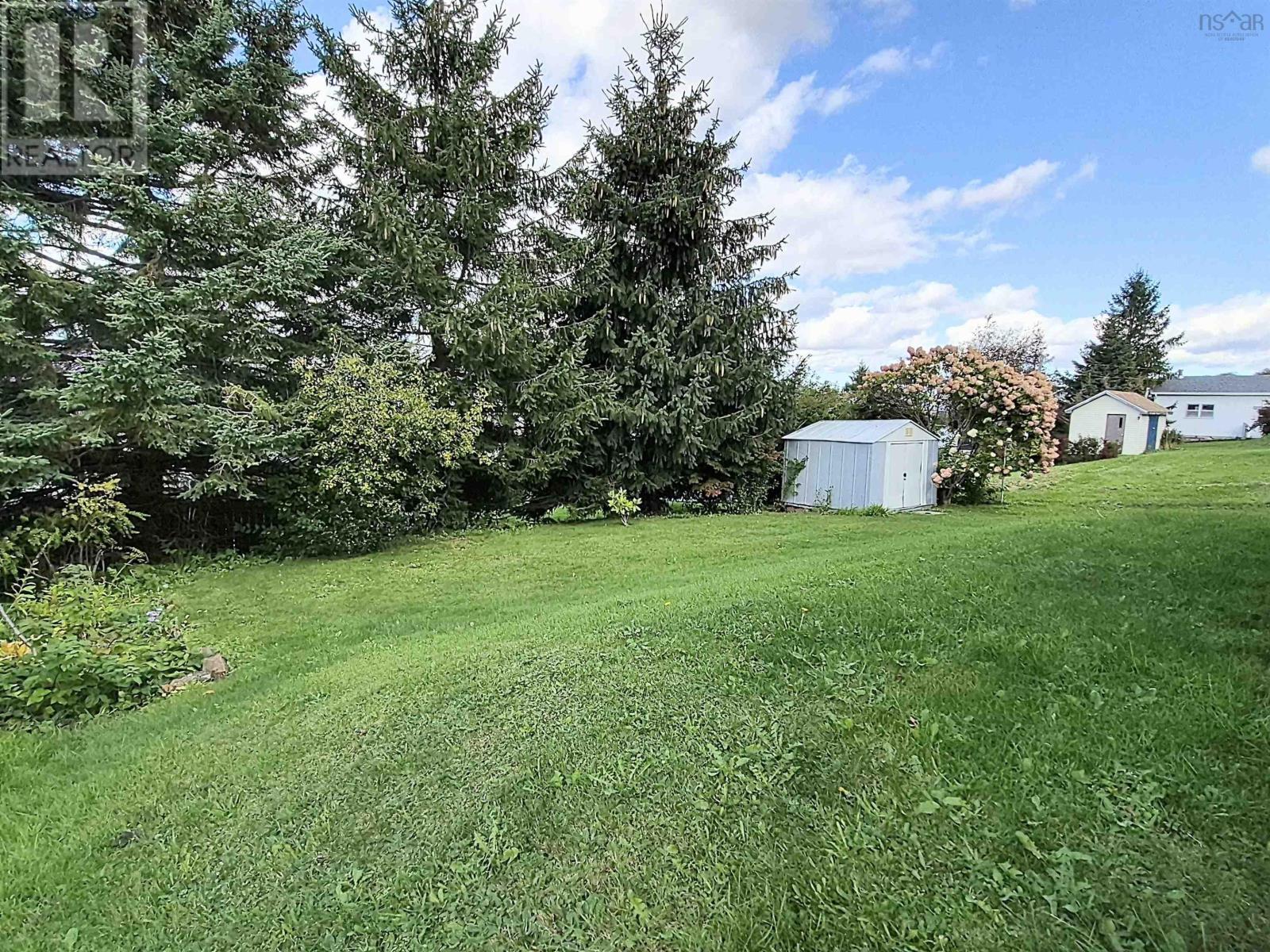 48 Townshend Avenue, Amherst, Nova Scotia  B4N 4N6 - Photo 8 - 202625173