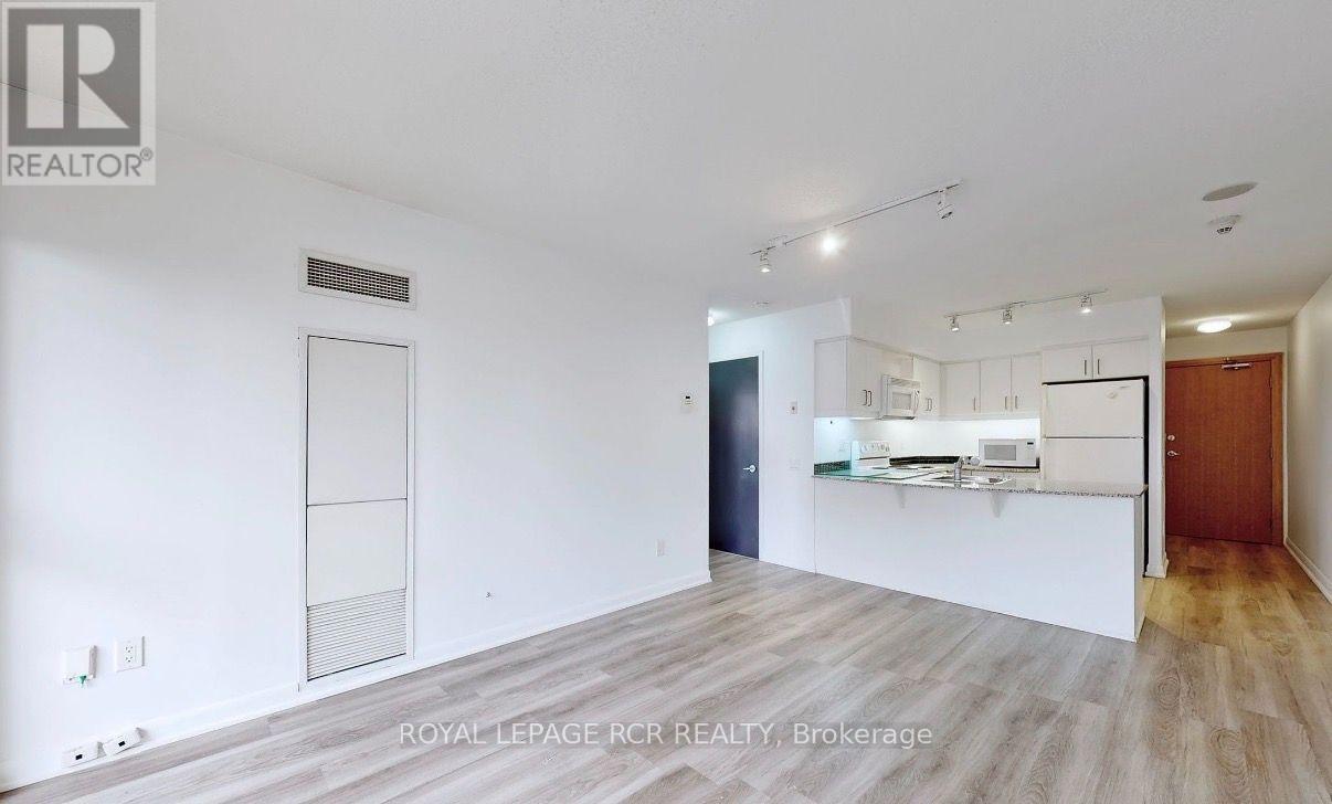 901 - 33 Sheppard Avenue, Toronto, Ontario M2N 7K1 - Photo 2 - C14085436