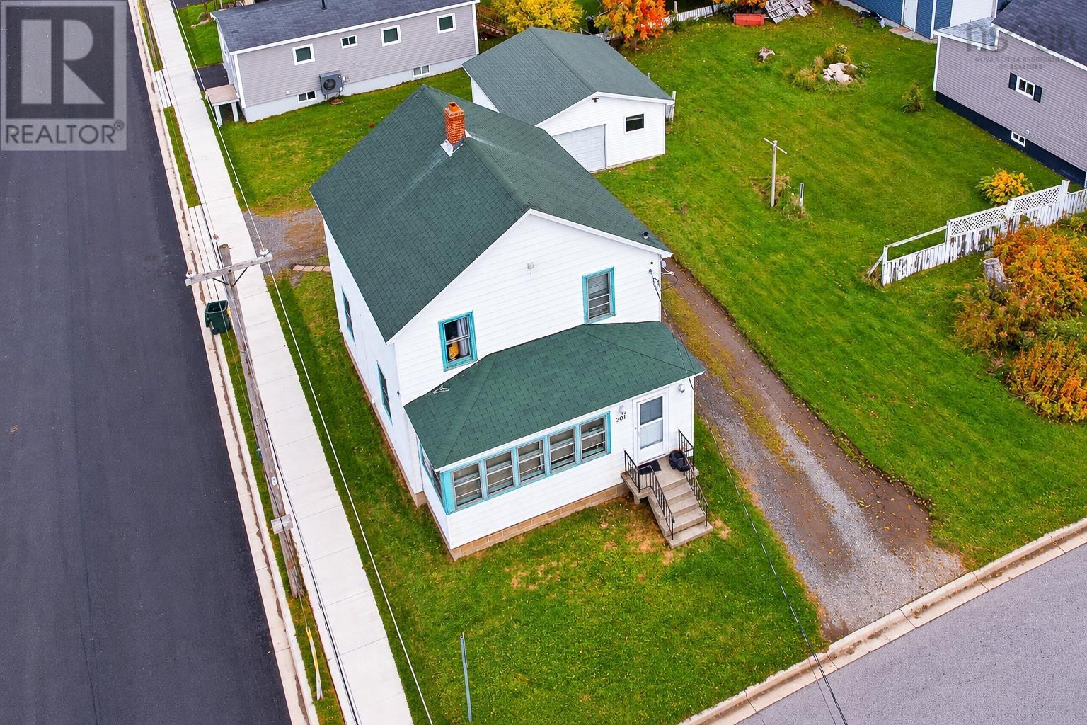 201 Vulcan Avenue, Sydney, Nova Scotia  B1P 5X1 - Photo 7 - 202625980